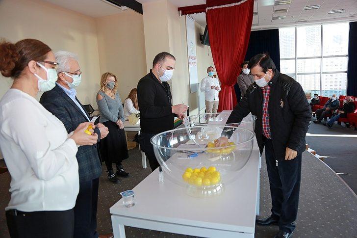 Ataşehir’de 25 gecekondu sahibi daha yeni yuvalarına kavuştu G5