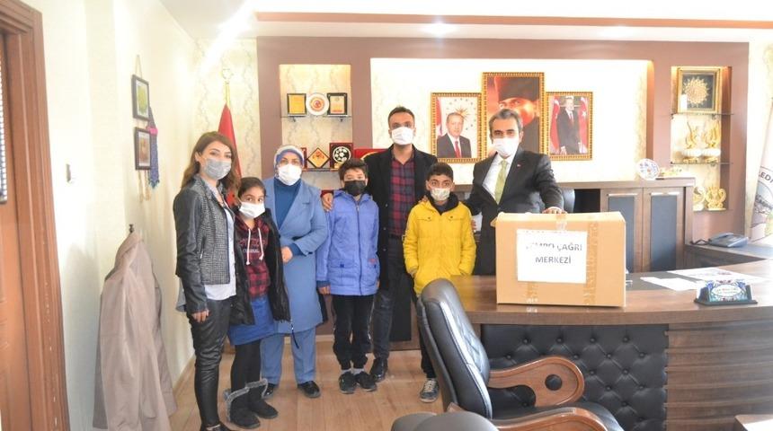 Besni Belediyesi&rsquo;nden &ouml;ğrencilere bilgisayar desteği