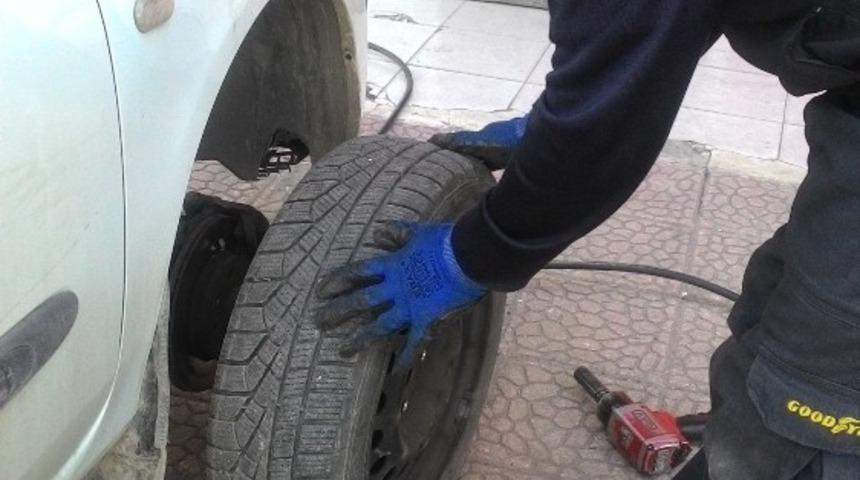 Kış lastikleri için 1 Aralık uyarısı