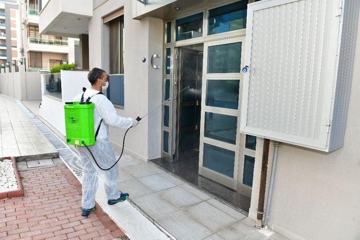 Çiğli’de korona virüsü görülen adresler ilaçlanıyor G2