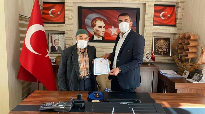 Niğdeli Ramazan amca arsasını cami yapılması i&ccedil;in bağışladı