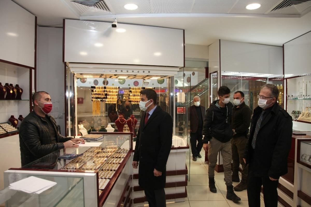 Ahlat&rsquo;ta korona vir&uuml;s denetimi