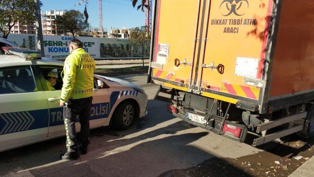 Samsun’da 3 kamyonun karıştığı zincirleme kaza: 2 yaralı