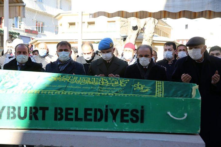 Bayburt Belediye Başkanı Hükmü Pekmezci’nin acı günü G3
