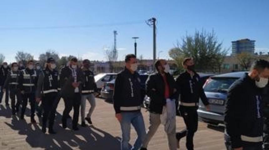 İzmir&rsquo;de aranan cinayet zanlısı Uşak&rsquo;ta yakalandı