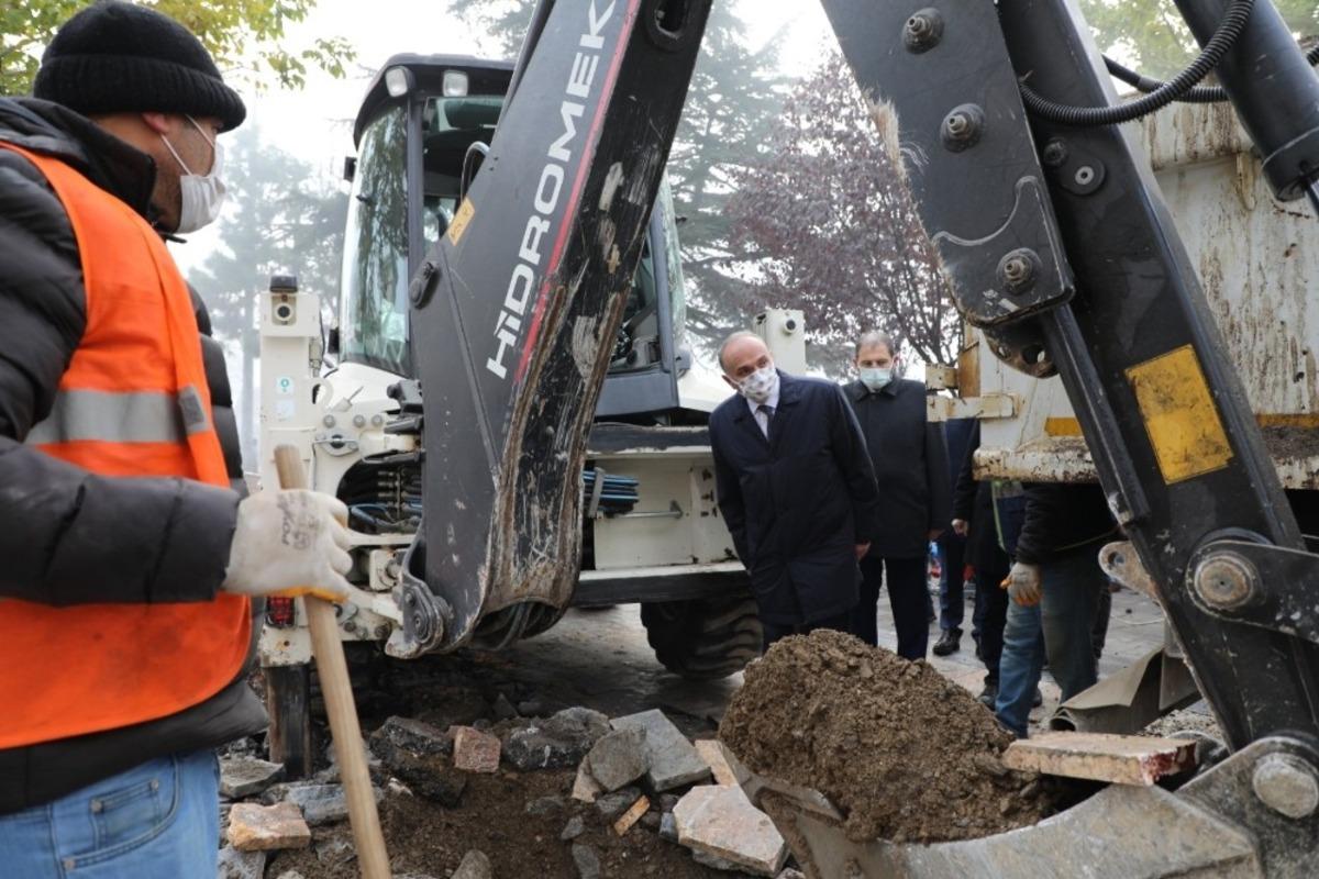 Başkan &Ouml;zl&uuml; &ldquo;D&ouml;rt bir yandan &ccedil;alışıyoruz&rdquo;