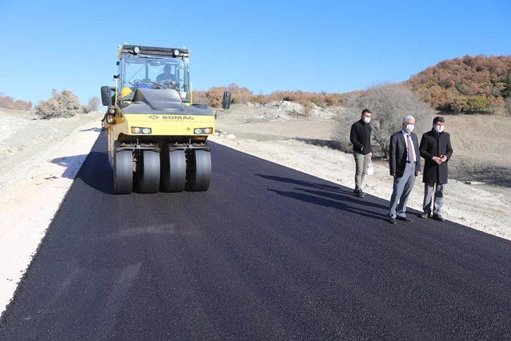 Kaymakam Kanyılmaz, yol yapım çalışmalarını inceledi G1