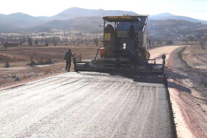 Kaymakam Kanyılmaz, yol yapım çalışmalarını inceledi G4