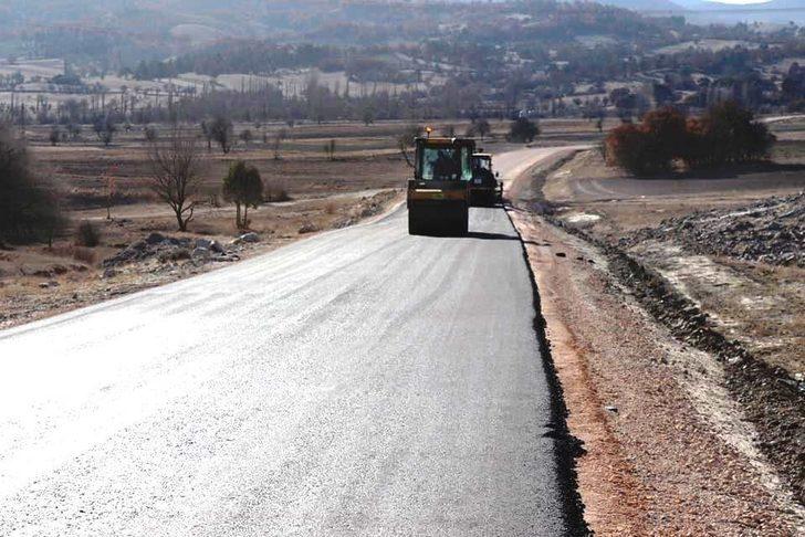 Kaymakam Kanyılmaz, yol yapım çalışmalarını inceledi G5