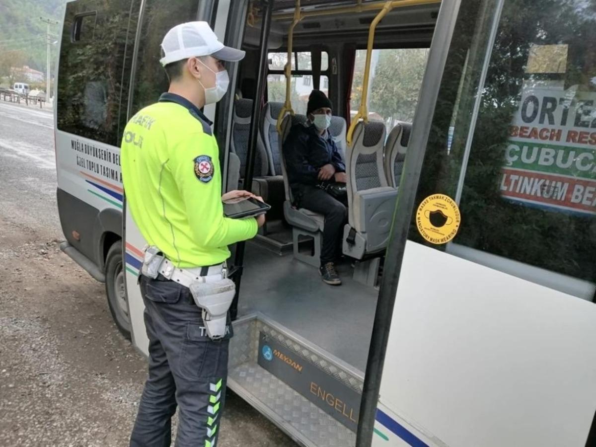 Marmaris&rsquo;te toplu taşıma ara&ccedil;larında Korona vir&uuml;s denetimi yapıldı