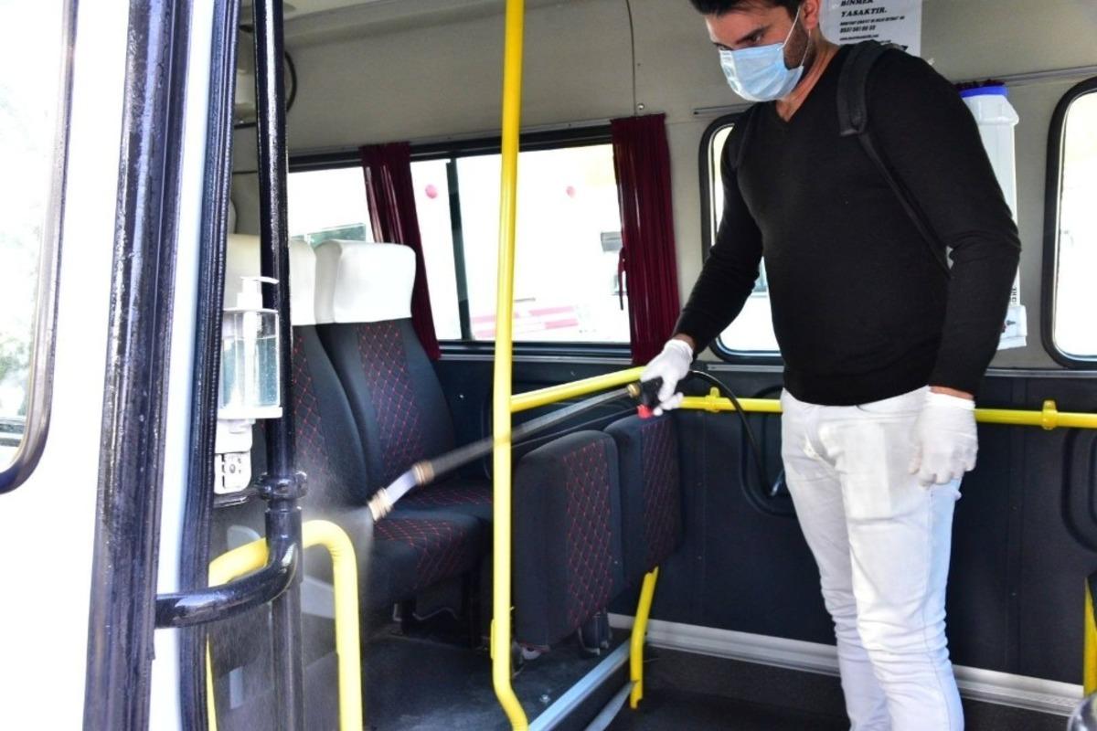 İncirliova&rsquo;da dolmuşlar dezenfekte edildi