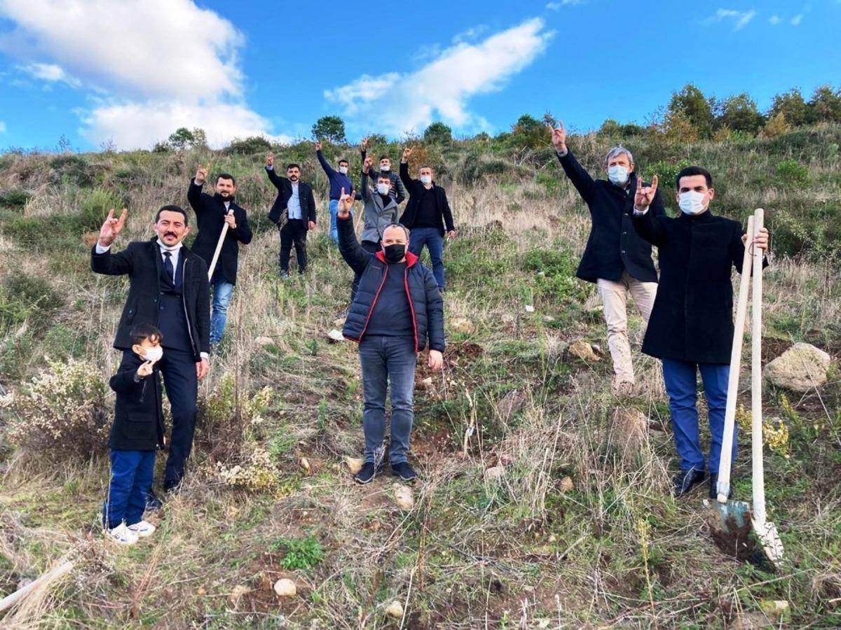 &Uuml;lk&uuml;c&uuml;ler, Alparslan T&uuml;rkeş anısına fidan dikti