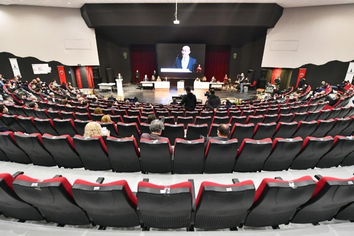 İzmir B&uuml;y&uuml;kşehir Belediyesinin 2021 yılı b&uuml;t&ccedil;esi 9 milyar TL