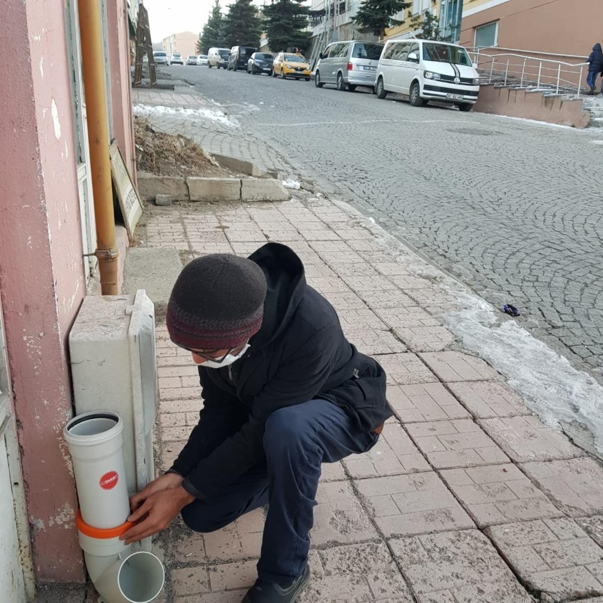Sarıkamış&rsquo;ta Sokak Hayvanlarına İlgi