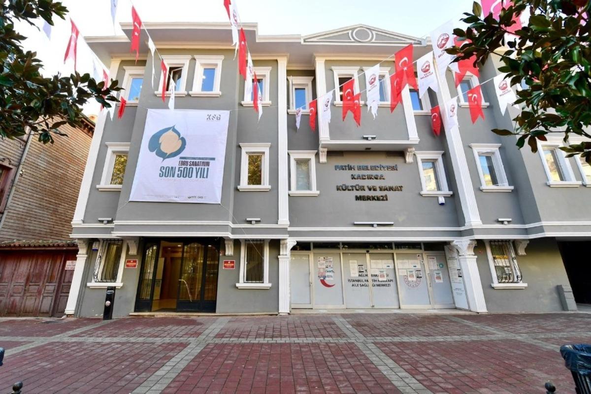 Kadırga Sanat Galerileri  &lsquo;Ebru Sanatının Son 500 Yılı&rsquo; sergisiyle a&ccedil;ıldı