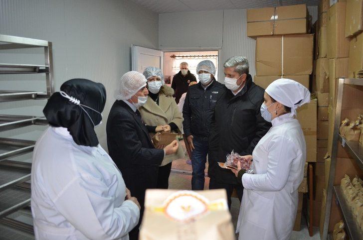 Kadın çiftçiler hem üretiyor hem de ev ekonomilerine katkı sunuyor G2