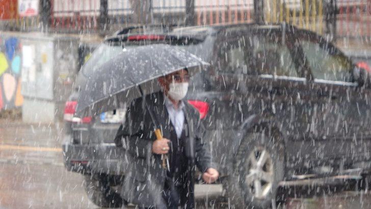 Muş’ta kar yağışı kenti beyaza bürüdü G1