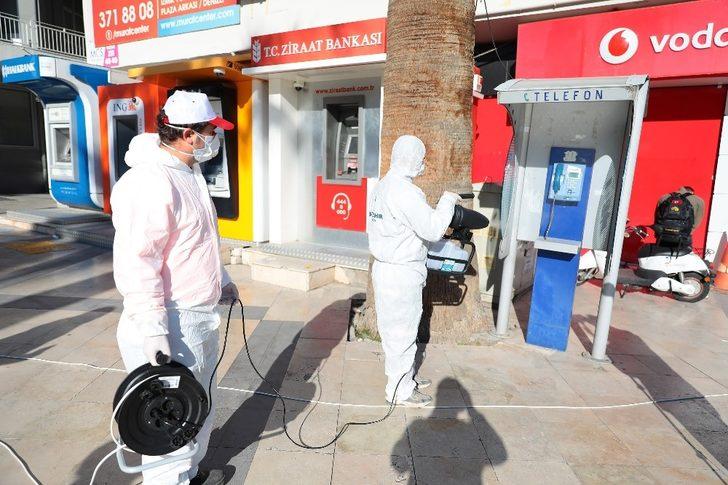 Büyükşehir kent merkezinde bulunan tüm işyerlerini dezenfekte etti G2