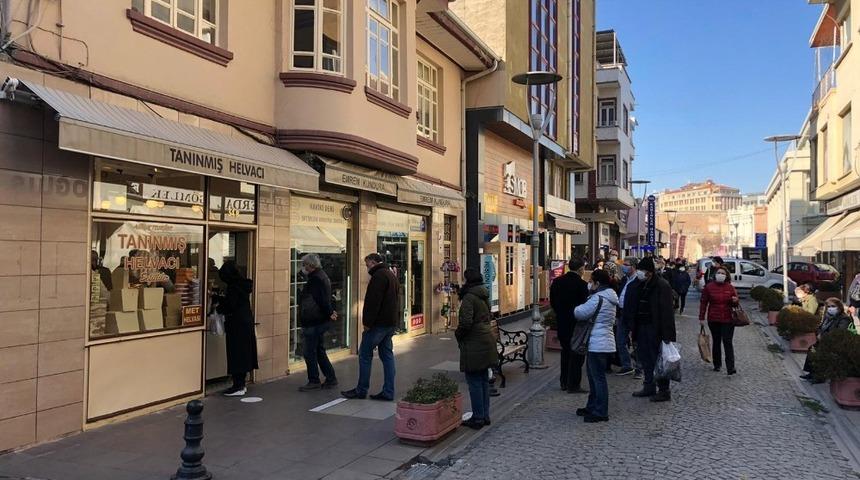 Sokağa &ccedil;ıkma yasağı &ouml;ncesi hazırlık