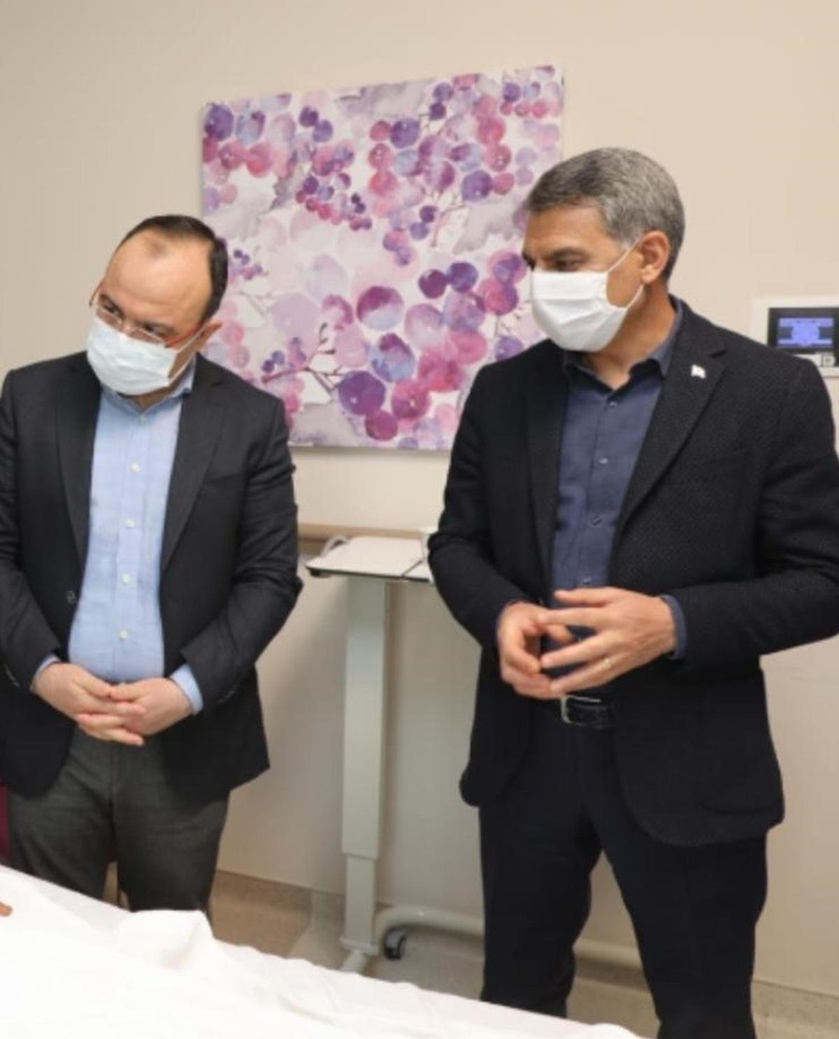 Valiler, yaralı askerleri ziyaret etti, Bakan Soylu aileleriyle telefonda g&ouml;r&uuml;şt&uuml;