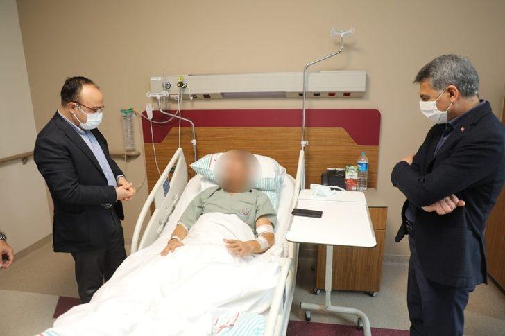 Valiler, yaralı askerleri ziyaret etti, Bakan Soylu aileleriyle telefonda görüştü G4