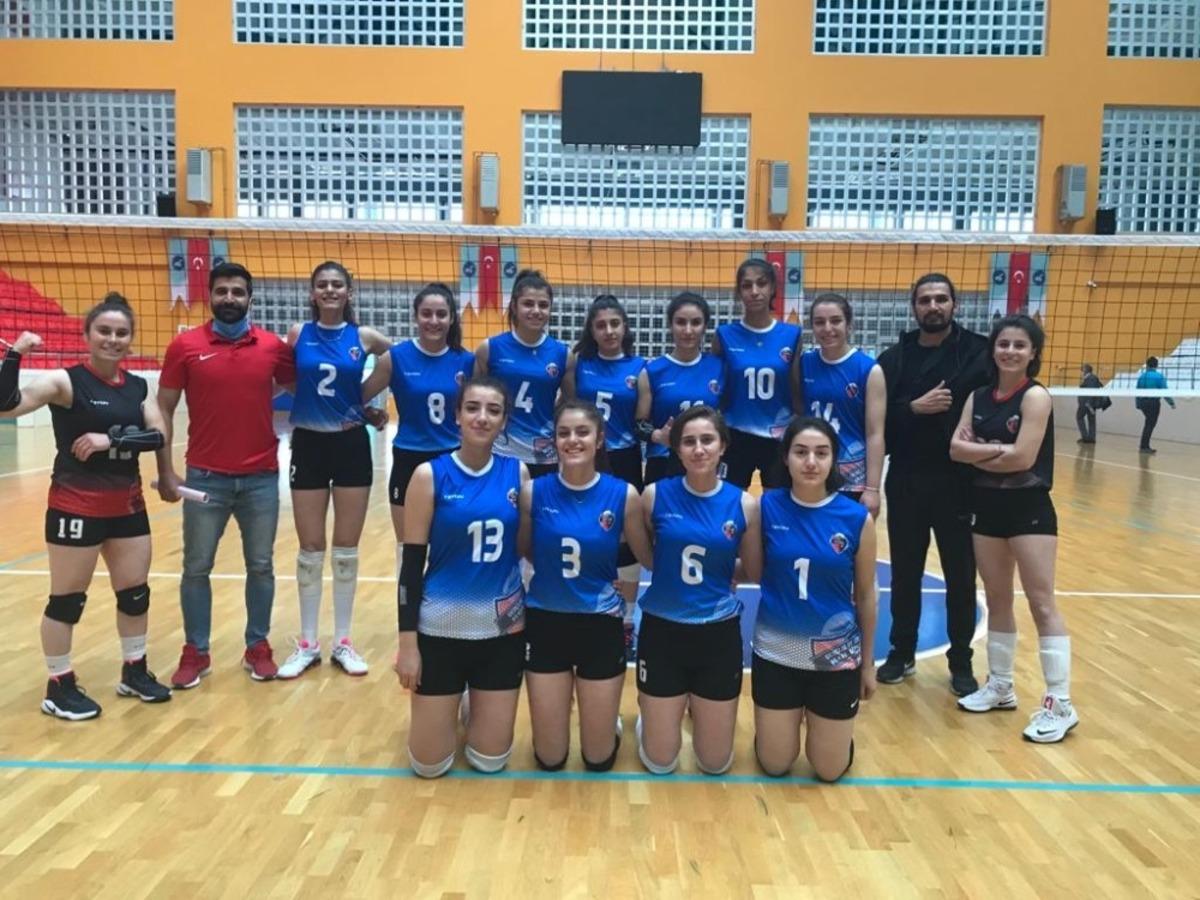 Van B&uuml;y&uuml;kşehir Belediyesi sultanları durdurulamıyor