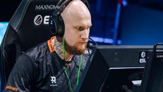 KRIMZ CS:GO'dan banlandı, sosyal medyadan yardım istedi!