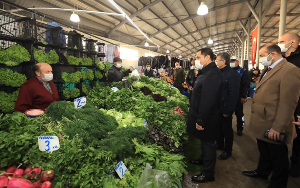 Vali Masatlı&rsquo;dan istasyon semt pazarında koronavir&uuml;s denetimi