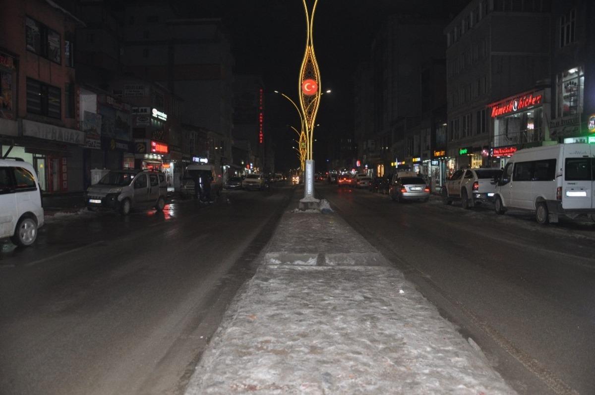 Y&uuml;ksekovalılar sokağa &ccedil;ıkma kısıtlamasına uydu