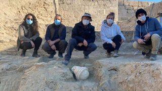 Denizli'de 2 bin yıllık rahip başı heykeli bulundu