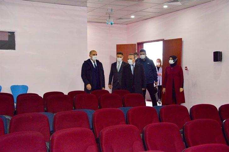 Vali Hüseyin Öner, KYK Yurtlarında incelemede bulundu G3