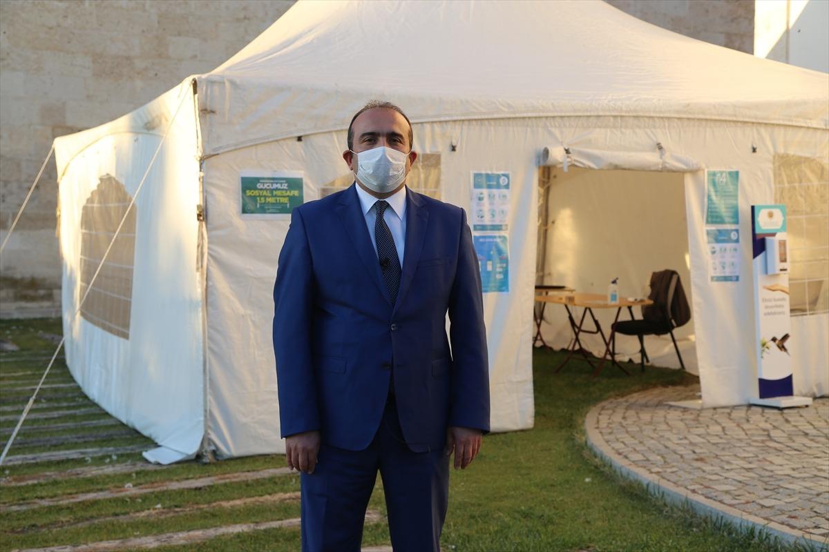 Edirne Vakıflar B&ouml;lge M&uuml;d&uuml;rl&uuml;ğ&uuml; toplum sağlığı i&ccedil;in hizmetlerini &ccedil;adırda veriyor