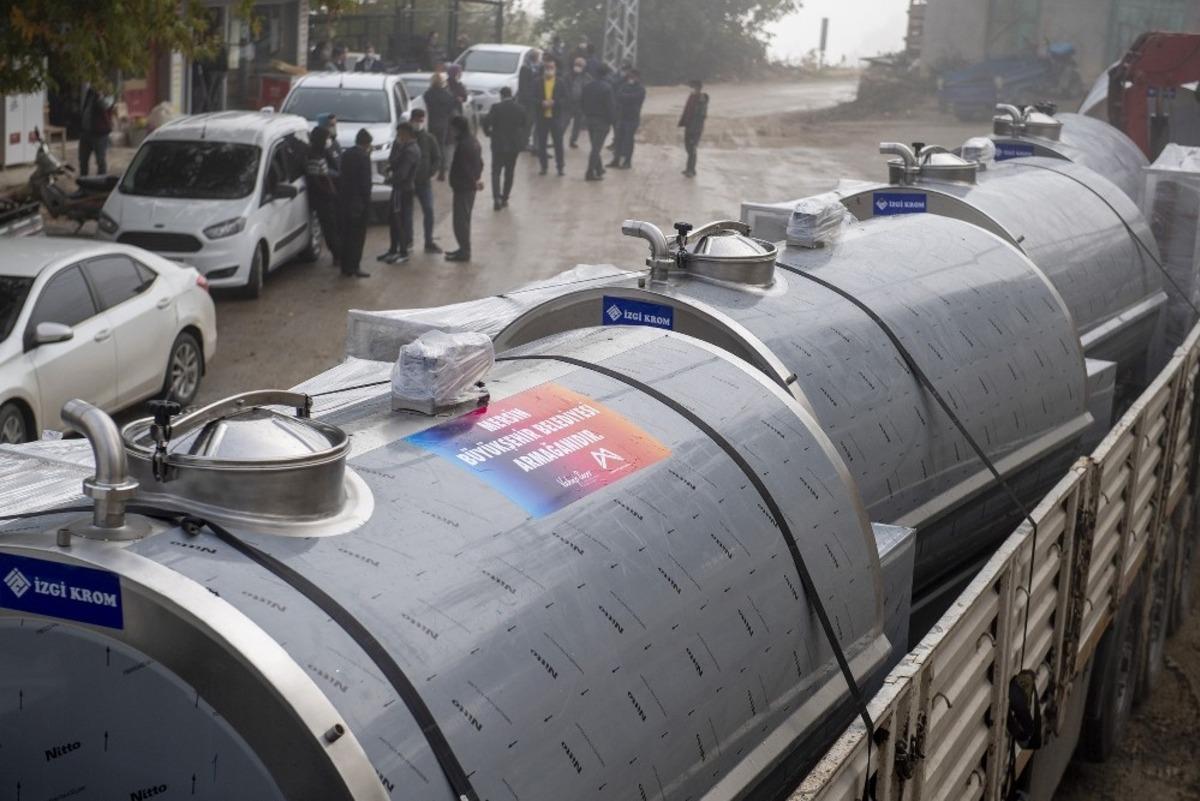 Mersin B&uuml;y&uuml;kşehir Belediyesinden s&uuml;t &uuml;reticisine destek