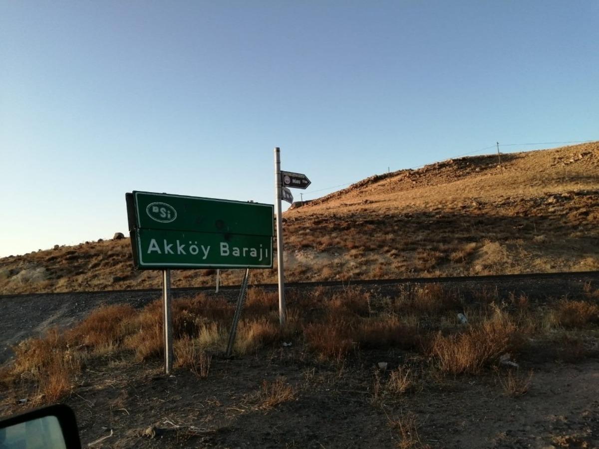 54 yıllık Akk&ouml;y Barajı kuraklıkla karşı karşıya