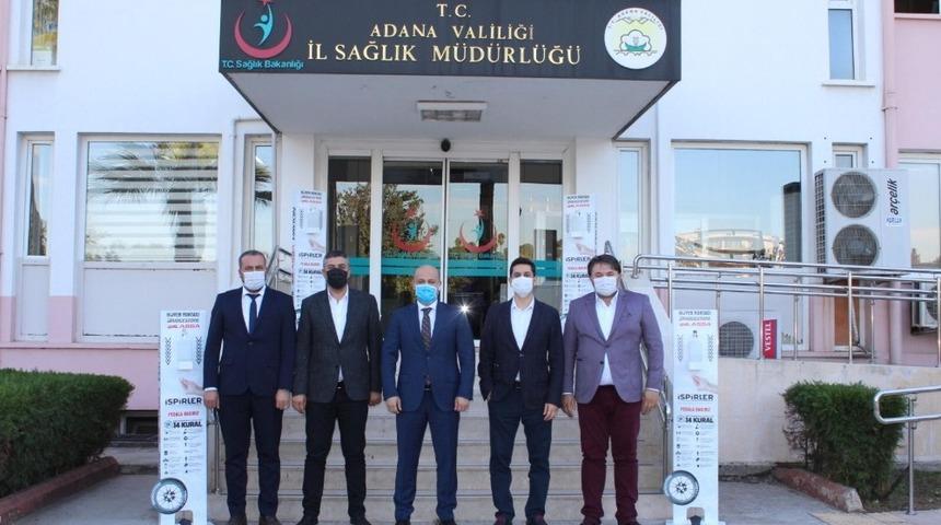 Hayırsever iş adamı dezenfektan standı bağışladı