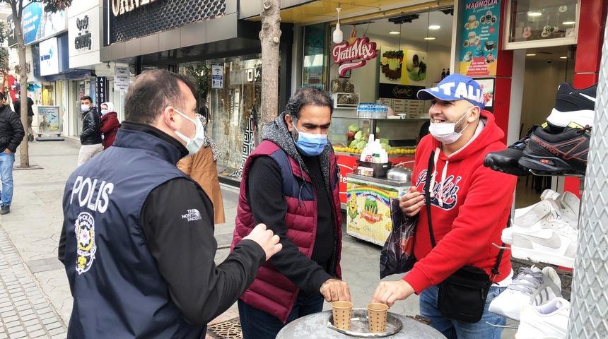 Ceza yazılınca maske takmayanlara böyle seslendi: İnşallah hepiniz ceza yersiniz