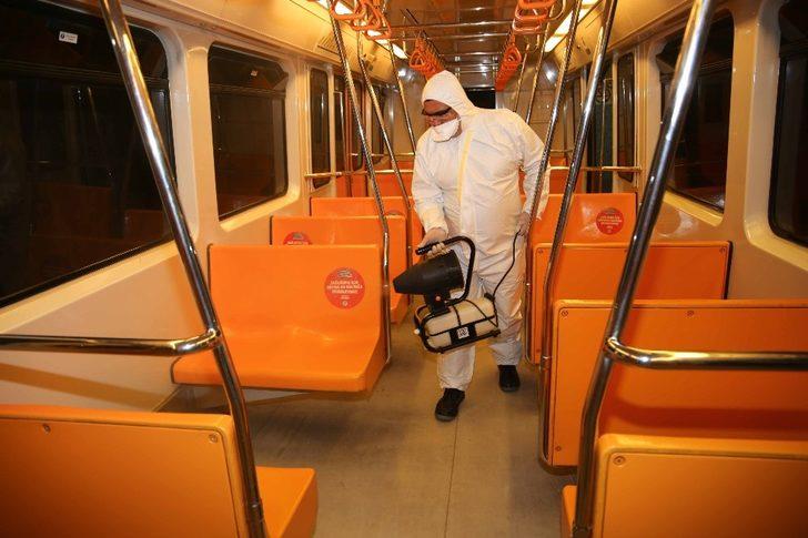 Adana’da toplu taşıma araçları dezenfekte ediliyor G3