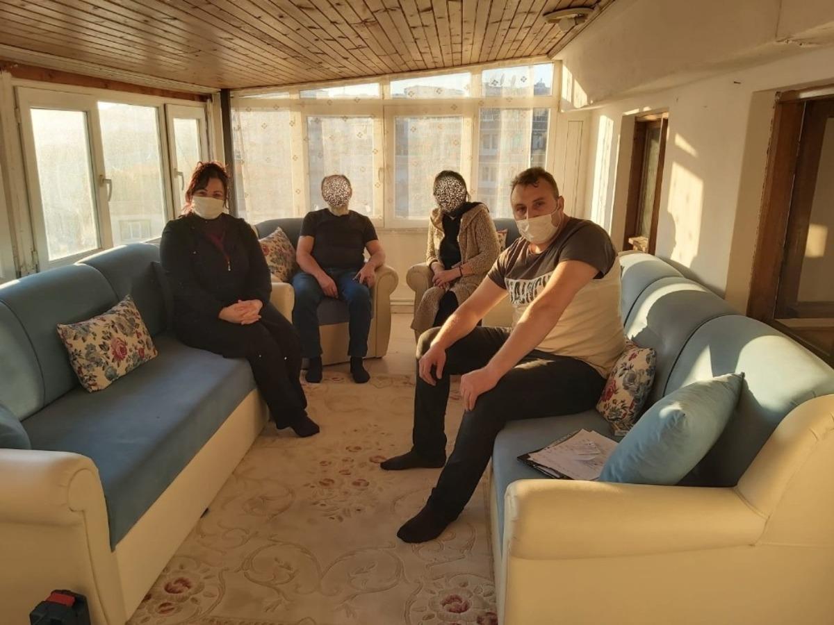 İlkadım bir aileye daha kucak a&ccedil;tı