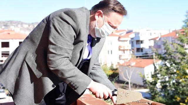 Atatürk Evi’ne Bir Tuğlada Başkan Orkan’dan