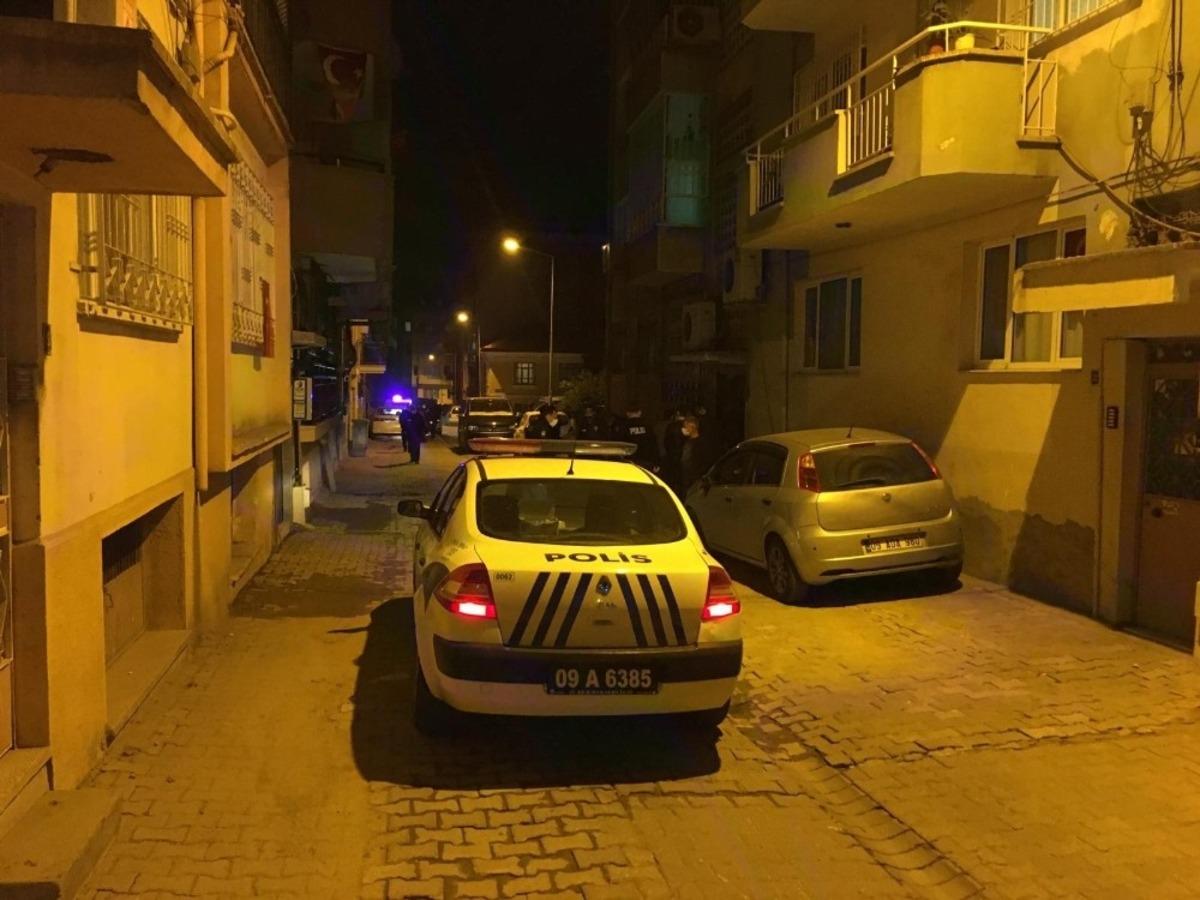 Barışmayı kabul etmediği husumetlisinin evine kurşun yağdırdı