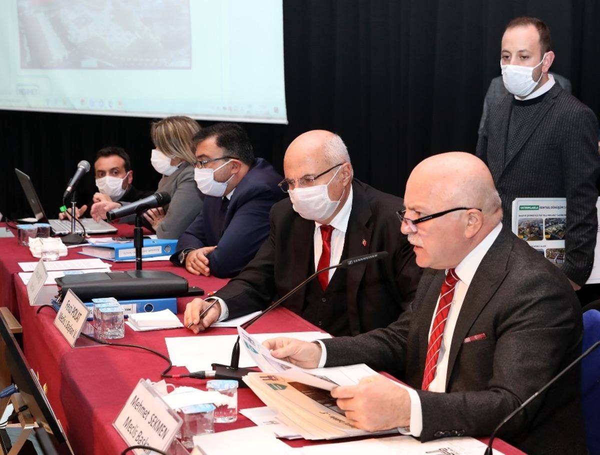 B&uuml;y&uuml;kşehir&rsquo;in b&uuml;t&ccedil;esi oy birliğiyle kabul edildi