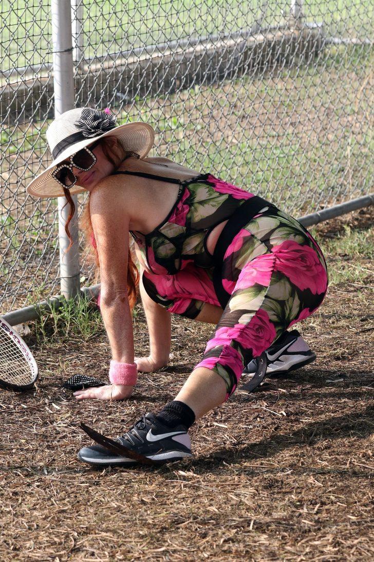 Phoebe Price ne yapacağını iyice şaşırdı!  G5