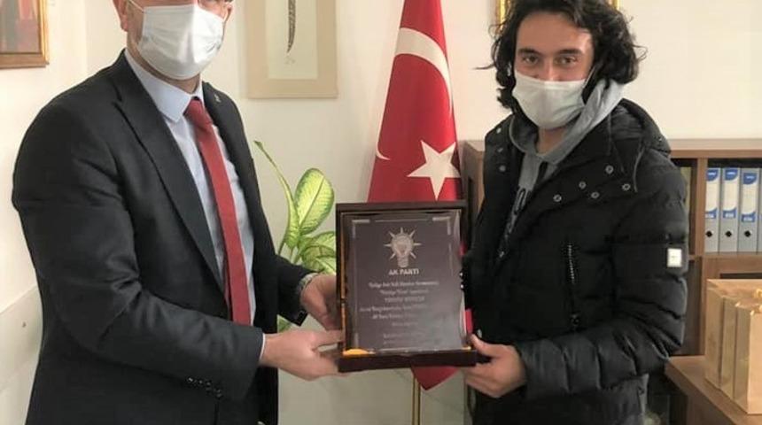 Başkan Ceyhun&rsquo;dan T&uuml;rkel&rsquo;e teşekk&uuml;r plaketi