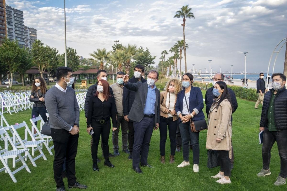 Başkan Se&ccedil;er, sahildeki &ccedil;alışmaları inceledi