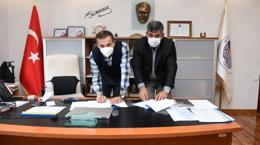 Yenişehir Belediyesi K&uuml;lt&uuml;r Kompleksi i&ccedil;in imzalar atıldı