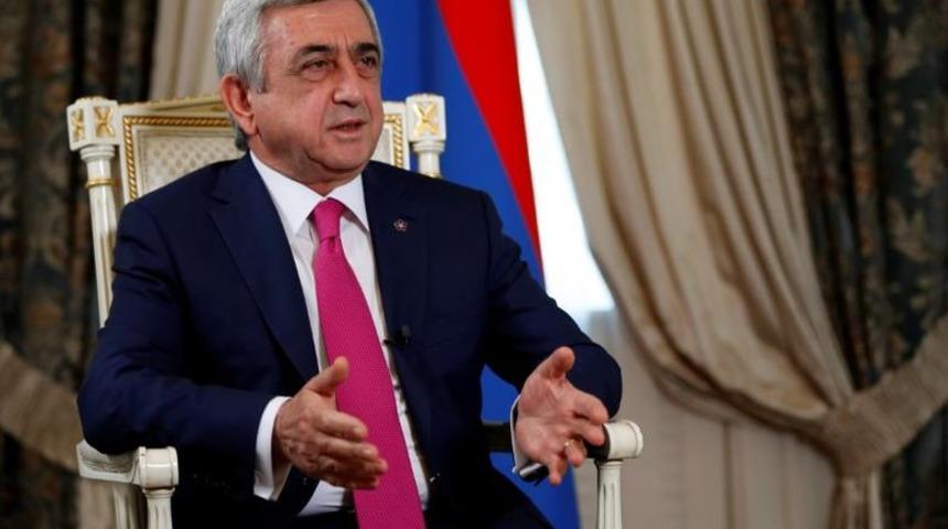 Ermenistan Cumhurbaşkanı Sarkisyan, h&uuml;k&uuml;metin istifa etmesini istedi