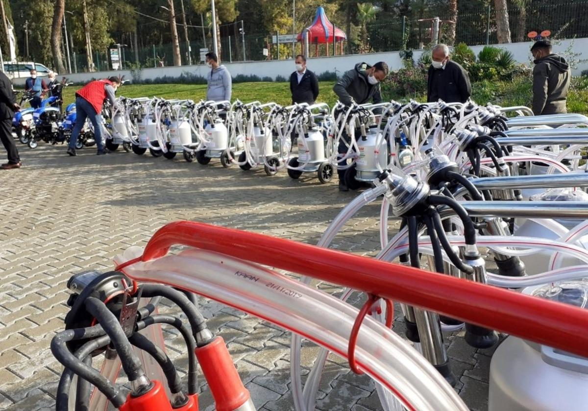 Osmaniye&rsquo;de &ccedil;ift&ccedil;iye ekipman desteği