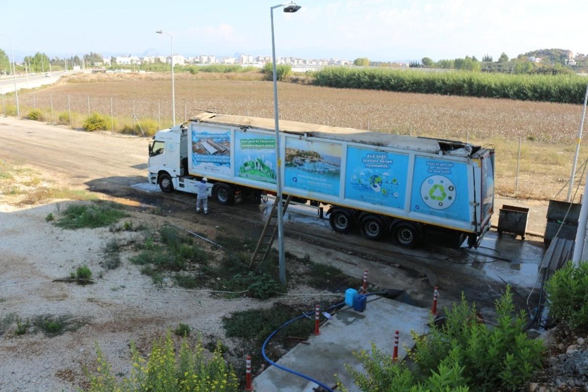 Serik&rsquo;ten 56 bin 704 ton &ccedil;&ouml;p transfer edildi