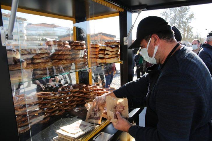 Tarihi dokuya uygun simit stantları G2