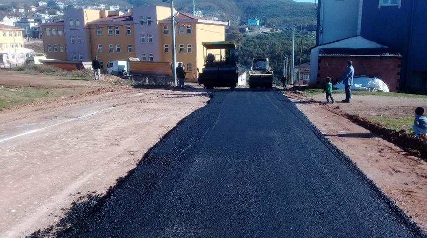 Hereke’de asfalt serimi çalışmaları sürüyor